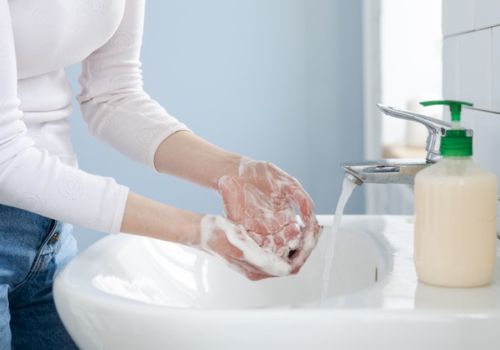 Rửa tay và sát khuẩn